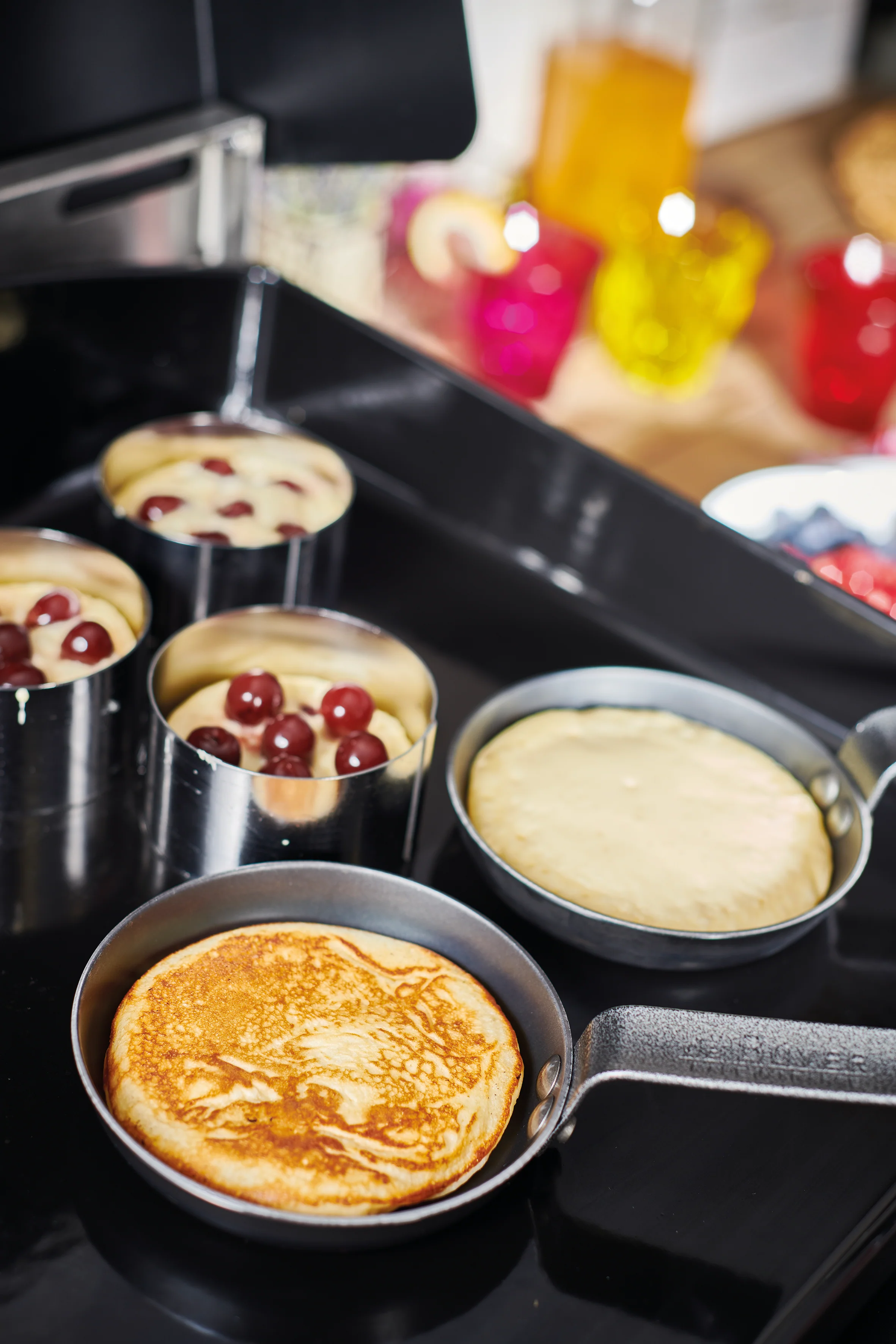 Blue Carbon Steel Egg & Pancake Pan - Image 8